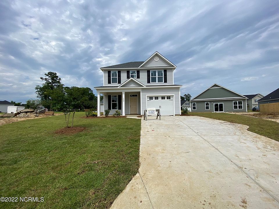 1st image of 1400 Kinsley Court NE