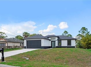 1113 Enrique ST E, LEHIGH ACRES, FL 33974