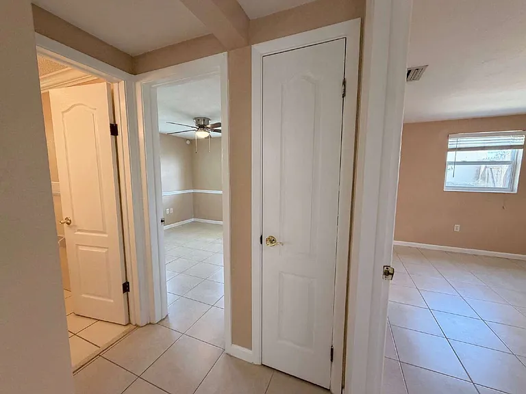 1115 Powersong St — Photo 4