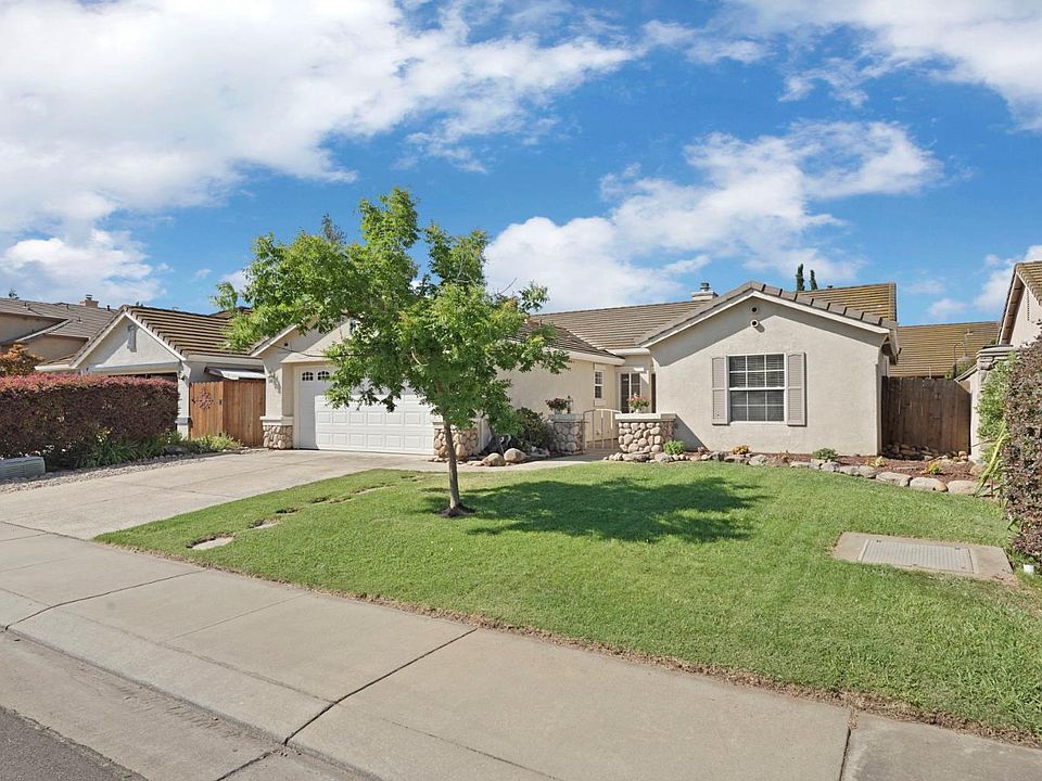1st image of 2664 Ponderosa Dr