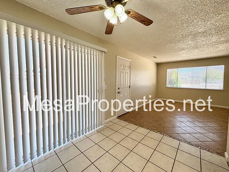 22189 Tajanta Ct — Photo 12