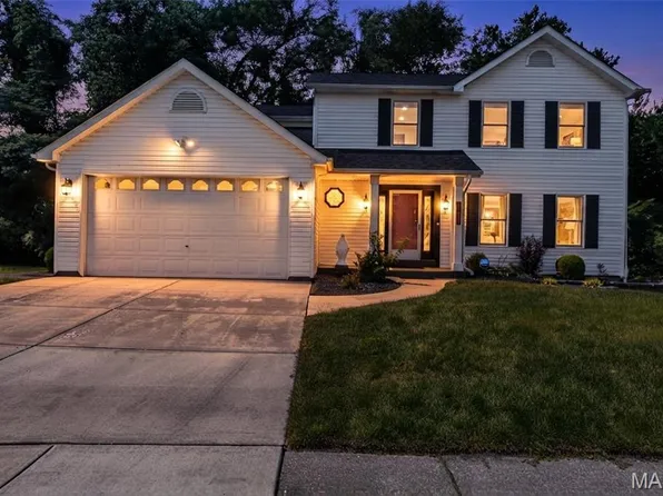 2101 Dettmer Pl, Florissant, MO 63031