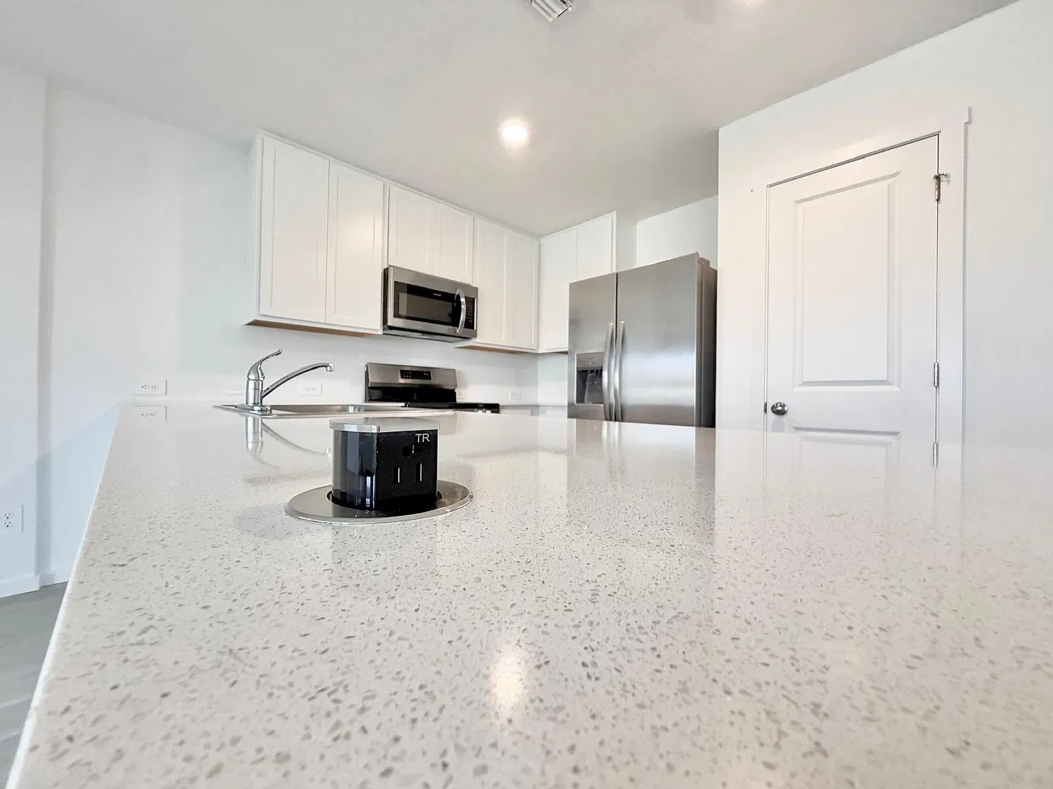GV 836 Lynx St — Photo 4