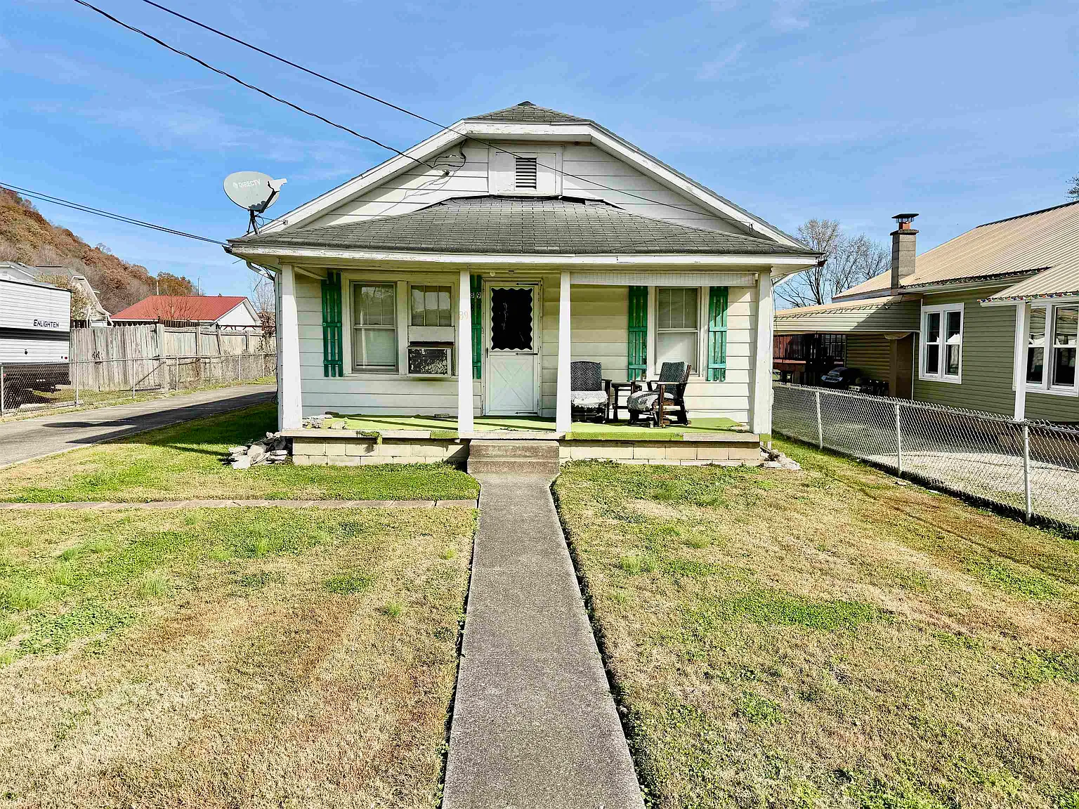 89 Roby St photo 1