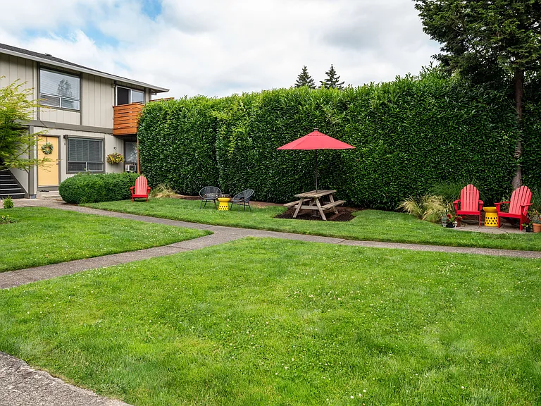 9105 SE 32nd Ave #10 — Photo 14
