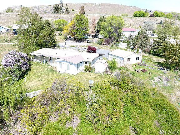 3rd image of 706 McAlvey Dr.