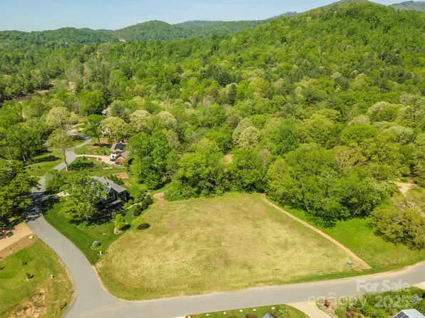 14 Wandering Oaks Way, Asheville, NC 28805