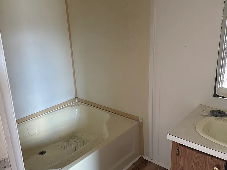 1192 Bluebird Rd — Photo 1