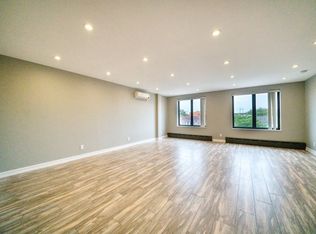 33-18 24th Ave #2B, Astoria, NY 11103