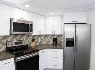 5880 Collins Ave APT 703, Miami Beach, FL 33140