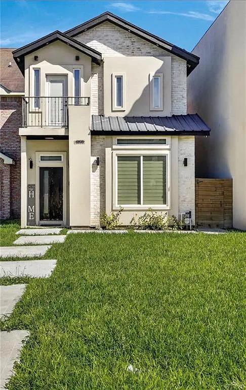 2 bed, 2.5 bath, 1557 sqft, $1,900 — Photo 3