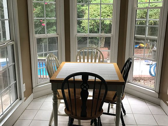 Breakfast nook