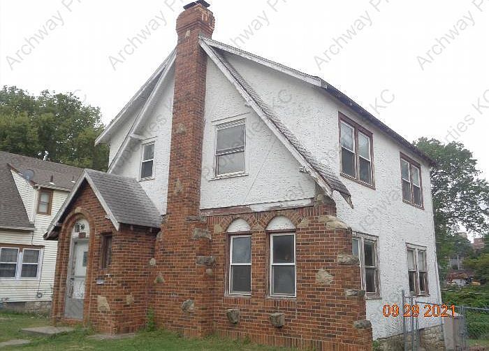 Welcome Home to 622 Orient Dr!