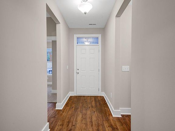 449 Shaftesbury Place-03 Compressed