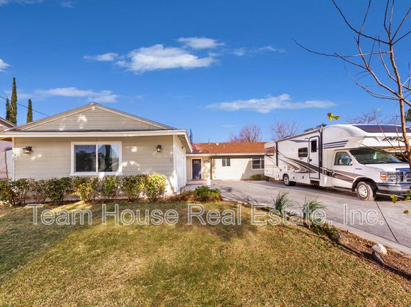 22327 Espuella Dr