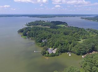 167 Redwood Ln, Weems, VA 22576