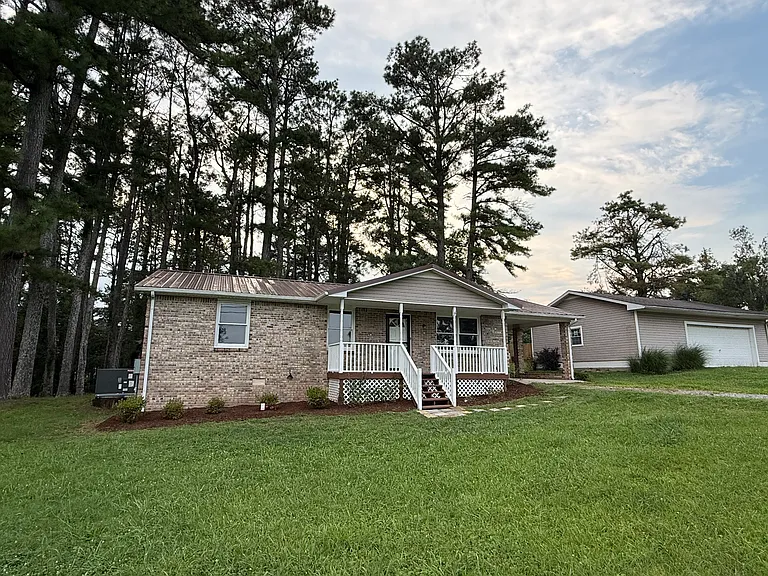7216 Fernvale Rd — Photo 2
