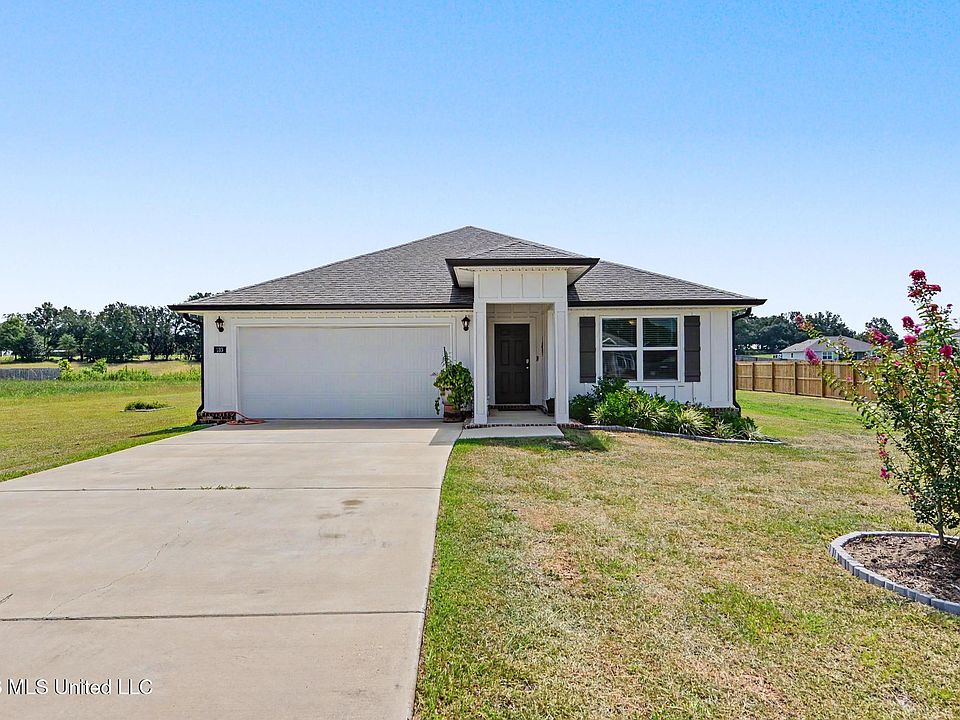 1st image of 133 Mulberry Dr