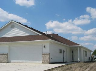 2827 17th Ave S, Grand Forks, ND 58201