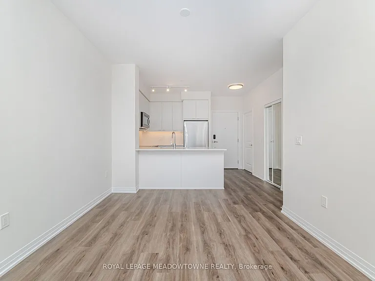 15 Watergarden Dr #207 — Photo 14