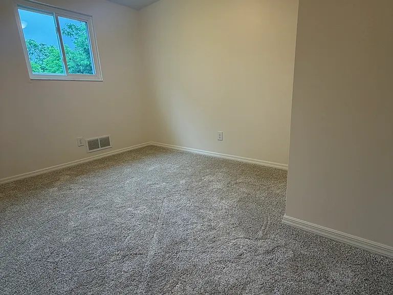 1744 Creedmoor Ave — Photo 9