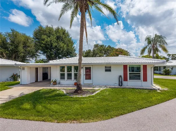 541 Circlewood Dr, Venice, FL 34293