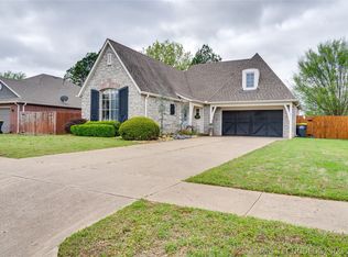 11710 S Gum Ave, Jenks, OK 74037