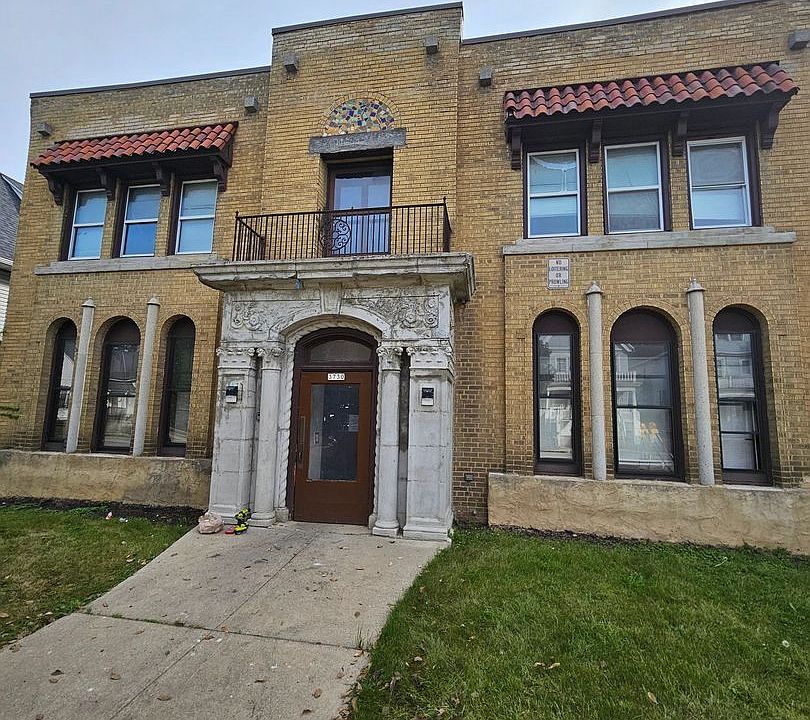 1st image of 3730 N Port Washington Ave #2
