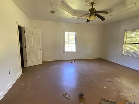 4th image of 8945 Peterson Rd