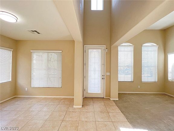 4th image of 6676 Cloverstone Ct