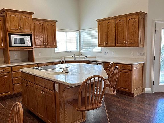 2nd image of 659 E 550 South Cir