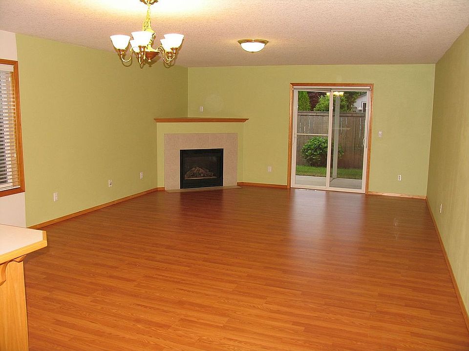 1st image of 1110 NE 167th Ave