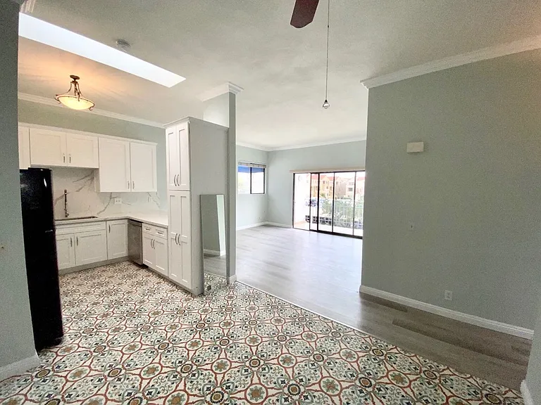 8310 Regents Rd #3H — Photo 3