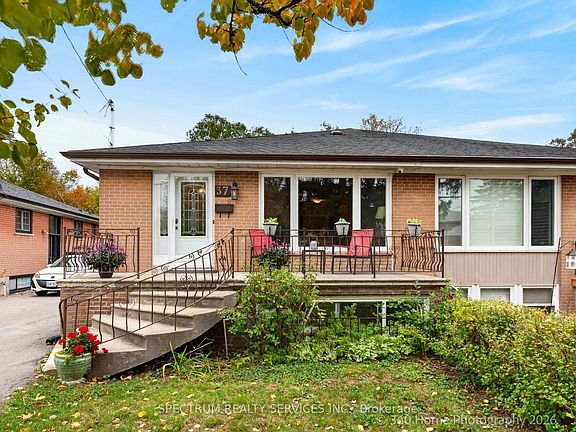 2nd image of 37 Newlin Cres