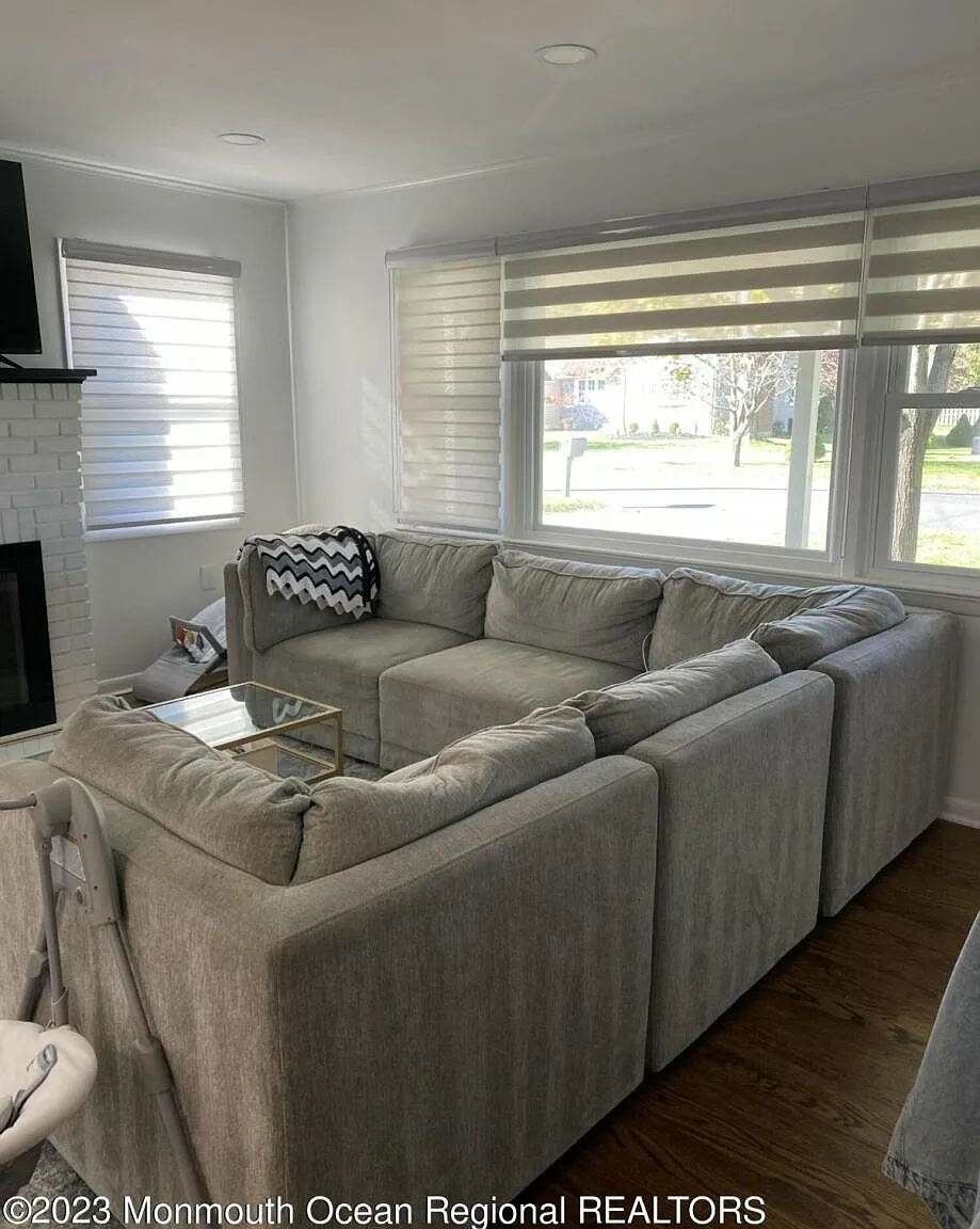 3 bed, 1129 sqft, $2,300 — Photo 4
