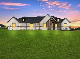 171 Briar Patch Rd, Azle, TX 76020