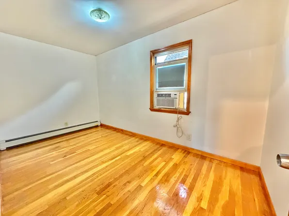 4300 161st St #2, Flushing, NY 11358