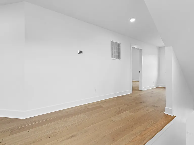 1412 Nanterre St — Photo 21