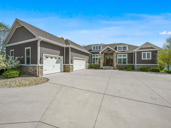 1101 Trossicks Trl, Mishawaka, IN 46545