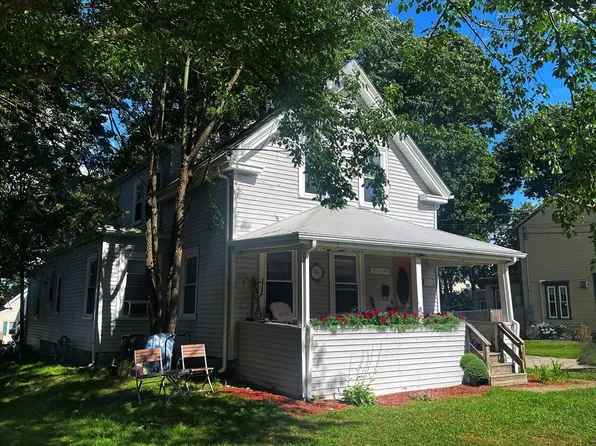 47 Laurel St, Weymouth, MA 02189