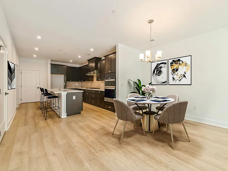 2107 Donatello Dr — Photo 13