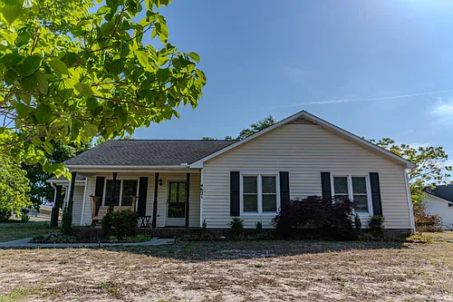 4621 Barnards Landing Rd Photo 1