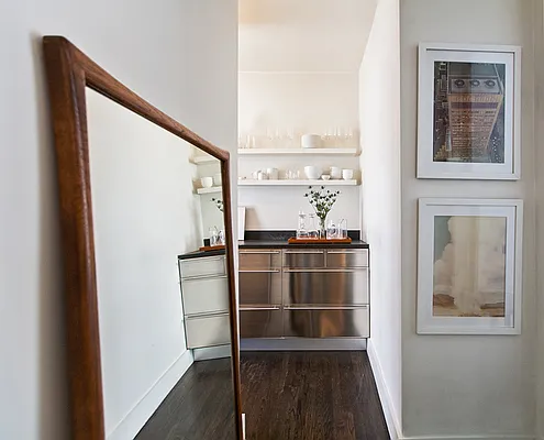 Sold by Compass | media 25