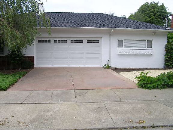 Garage and driveway parking