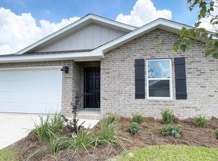 4611 Naval Ct, Crestview, FL 32539