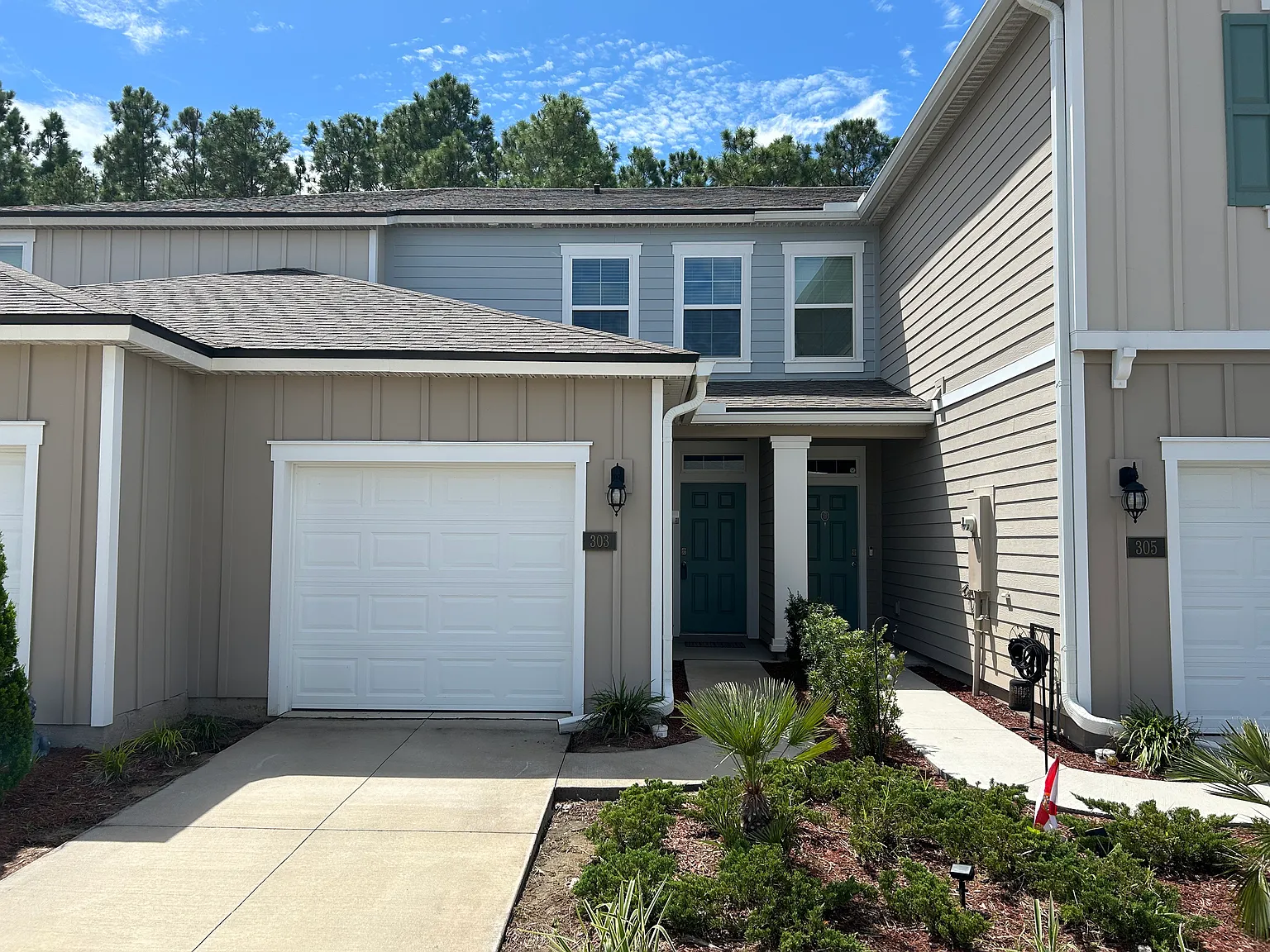 2 bed, 2.5 bath, 1443 sqft, $1,800 — Photo 3