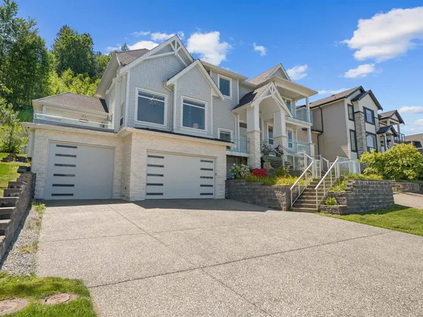 25540 Godwin Dr, Maple Ridge, BC V2W 1G9