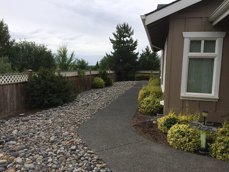 6367 NE Murray Way #A — Photo 24