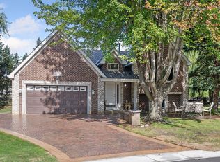 8880 Holly Ln N, Maple Grove, MN 55311