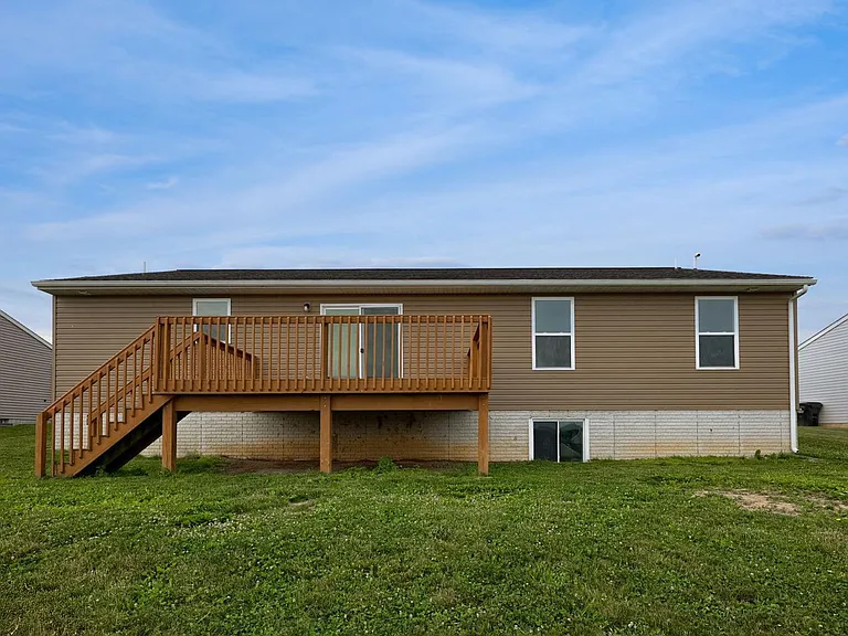 10 Hillside Dr — Photo 29